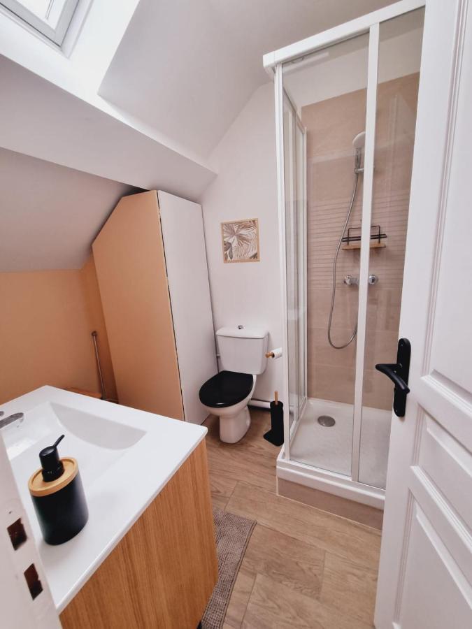 Duplex Neuf Centre Ville Avec Parking Neauphle-le-Château Eksteriør bilde